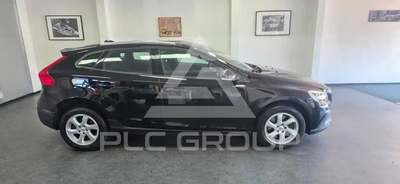 2016 Volvo V40