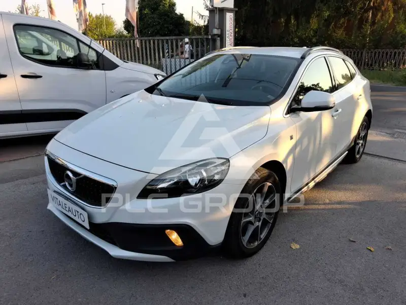 2016 Volvo V40