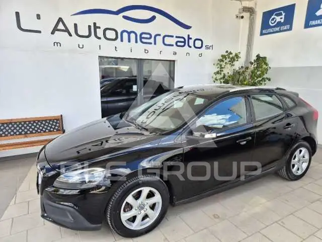 2016 Volvo V40