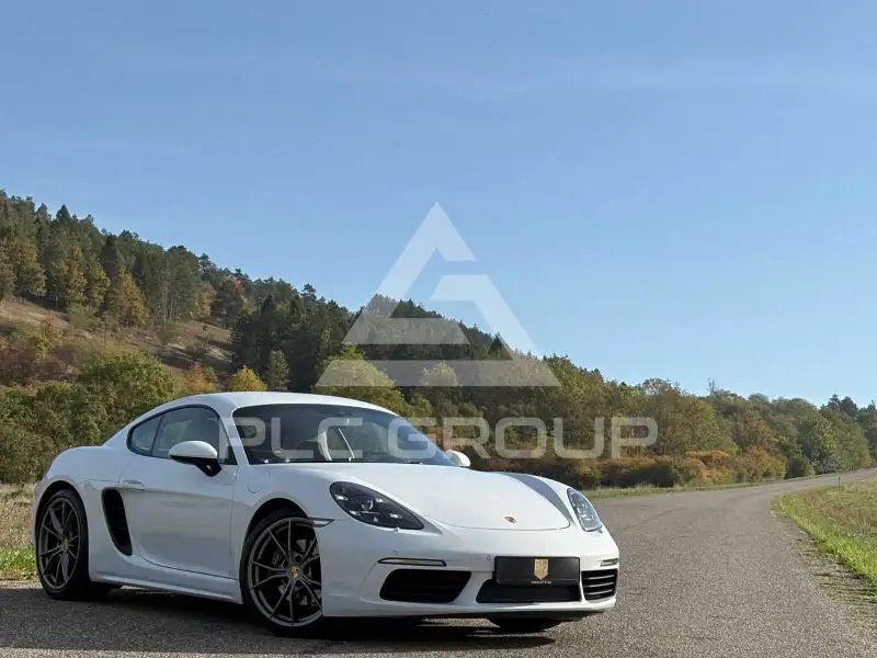 2016 Porsche Cayman