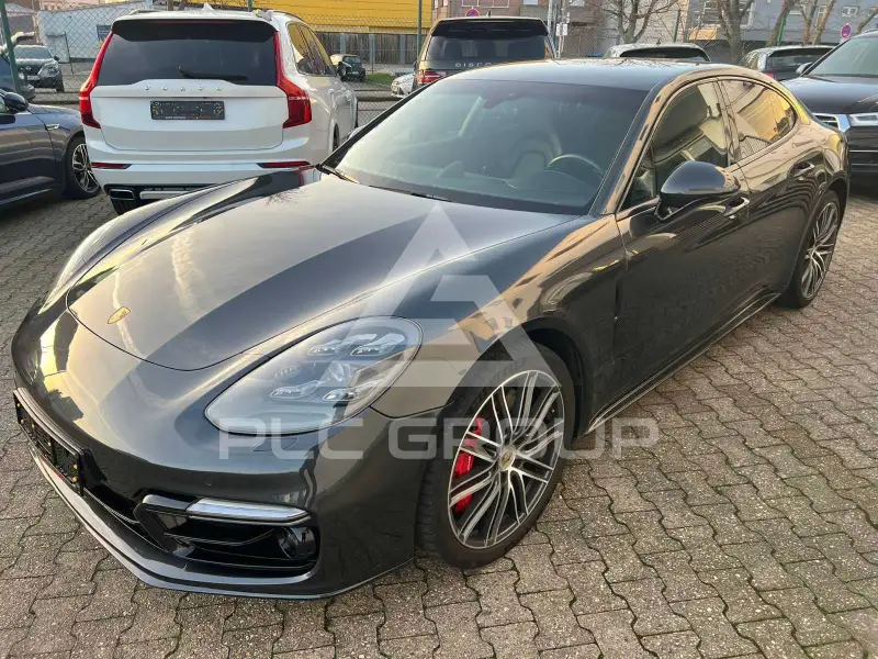 2016 Porsche Panamera
