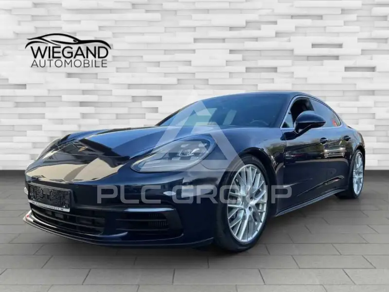 2016 Porsche Panamera