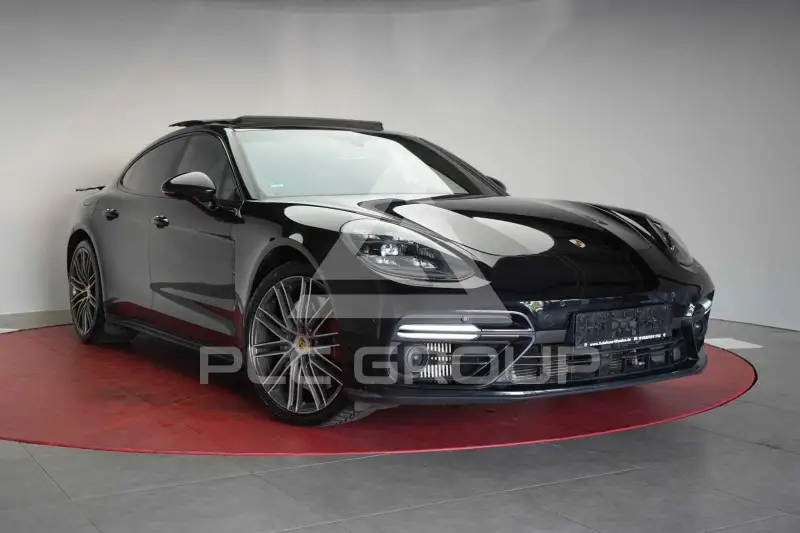 2016 Porsche Panamera