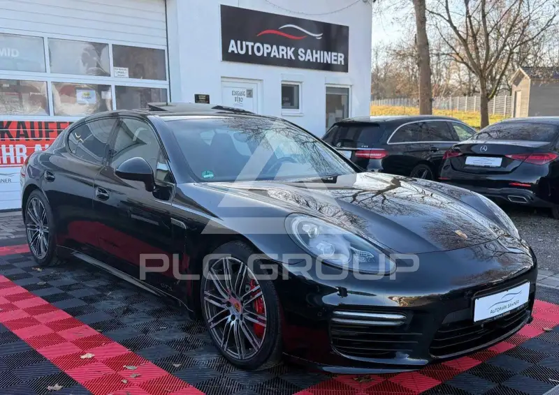 2016 Porsche Panamera