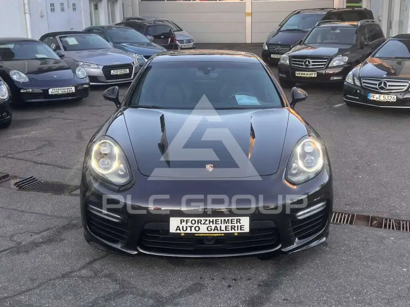 2016 Porsche Panamera
