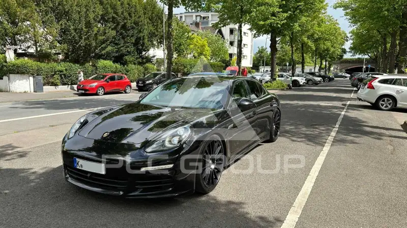 2016 Porsche Panamera