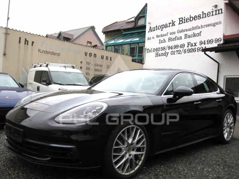 2016 Porsche Panamera