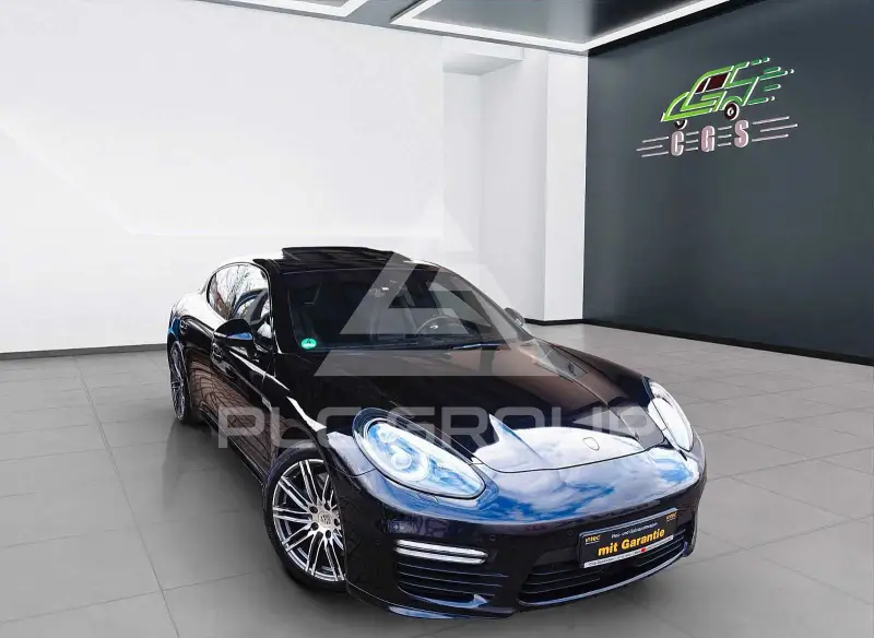 2016 Porsche Panamera