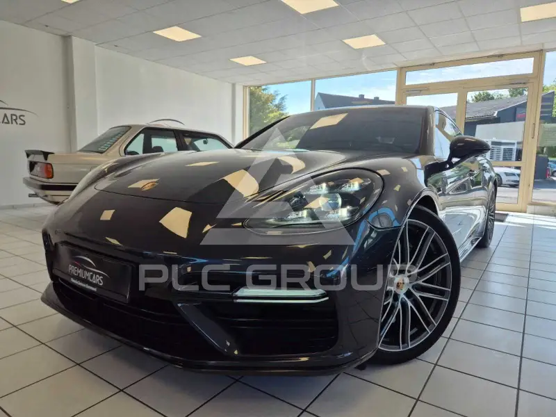 2016 Porsche Panamera