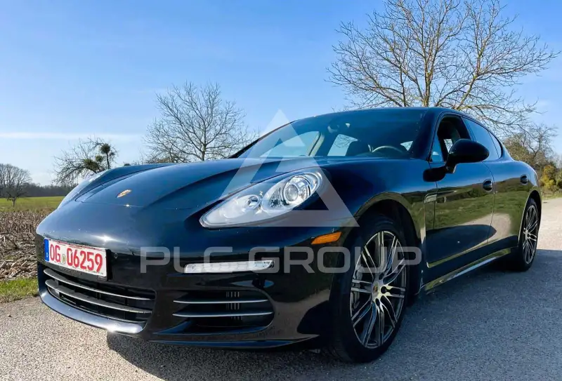 2016 Porsche Panamera