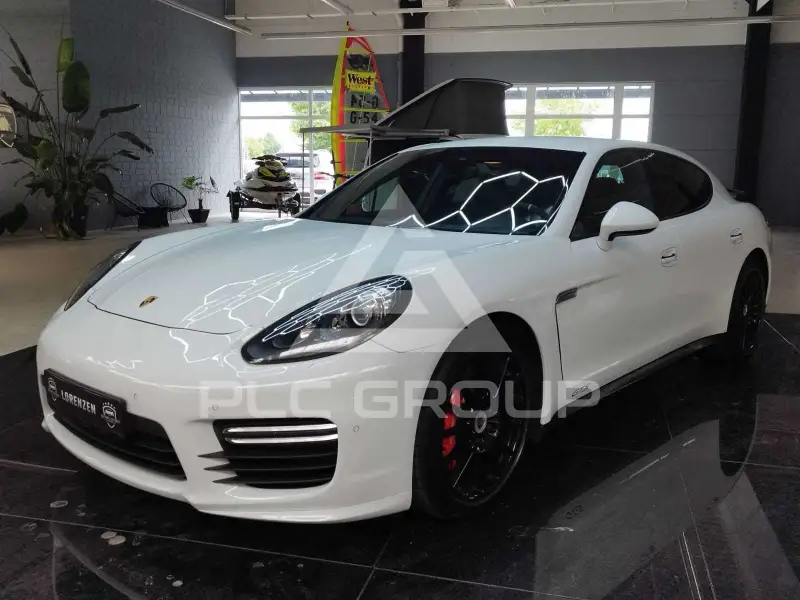 2016 Porsche Panamera