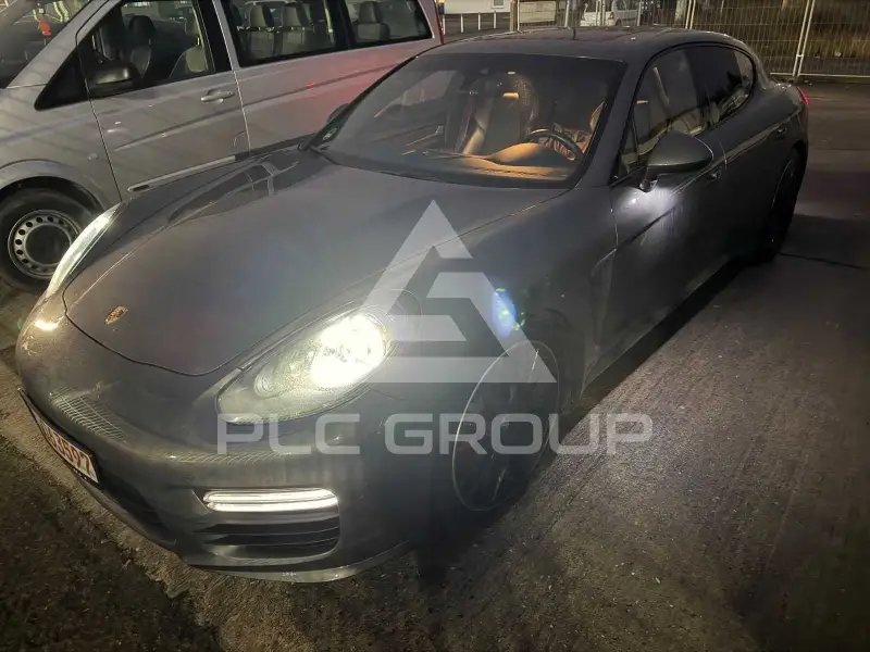 2016 Porsche Panamera