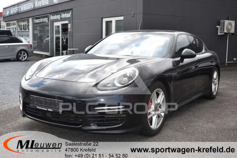 2016 Porsche Panamera
