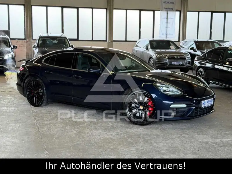 2016 Porsche Panamera
