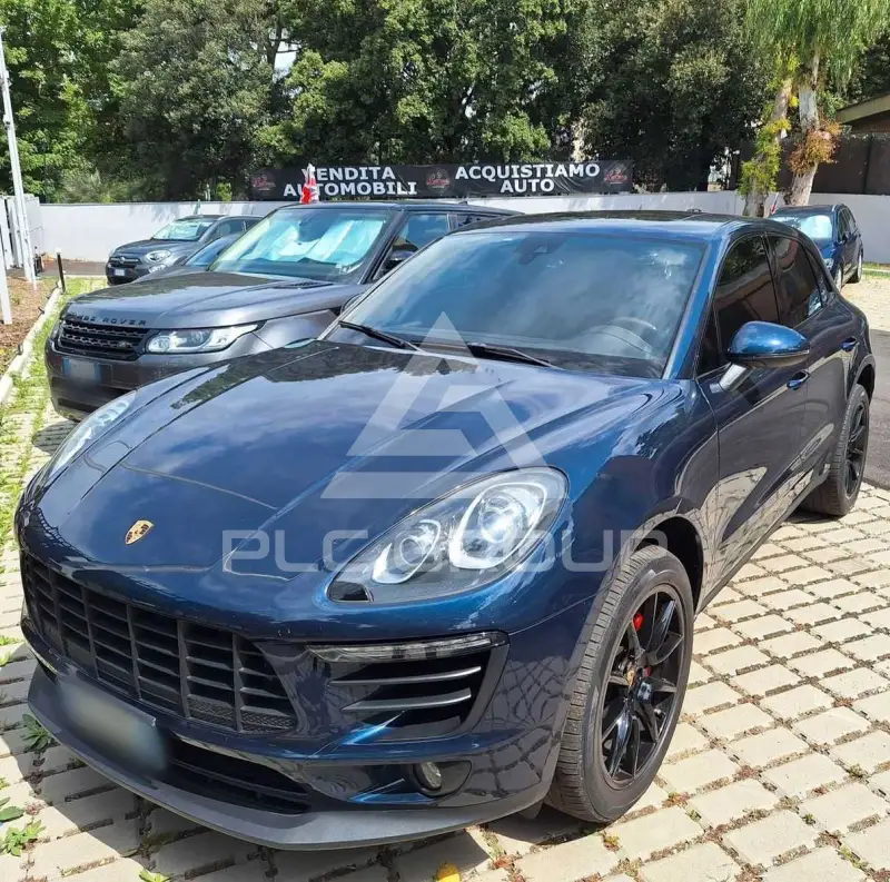 2016 Porsche MACAN