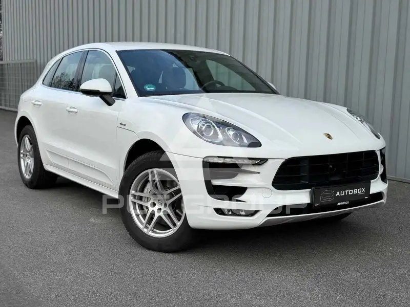 2016 Porsche MACAN