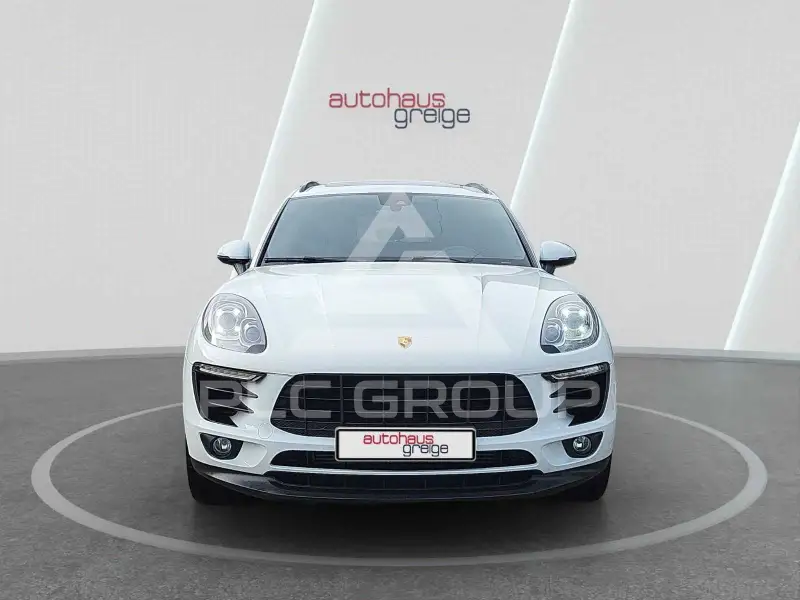2016 Porsche MACAN