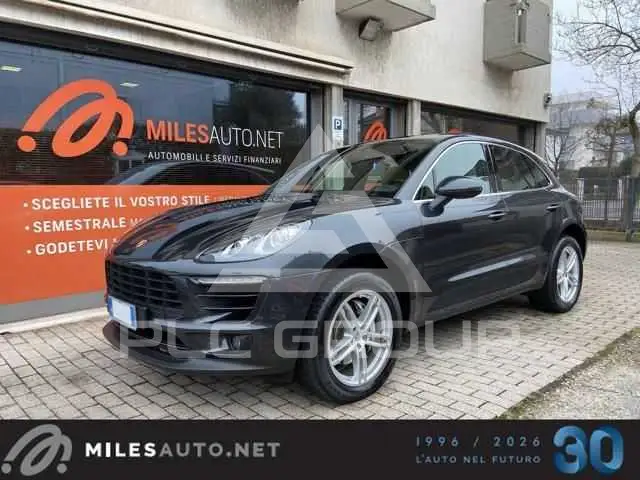2016 Porsche MACAN