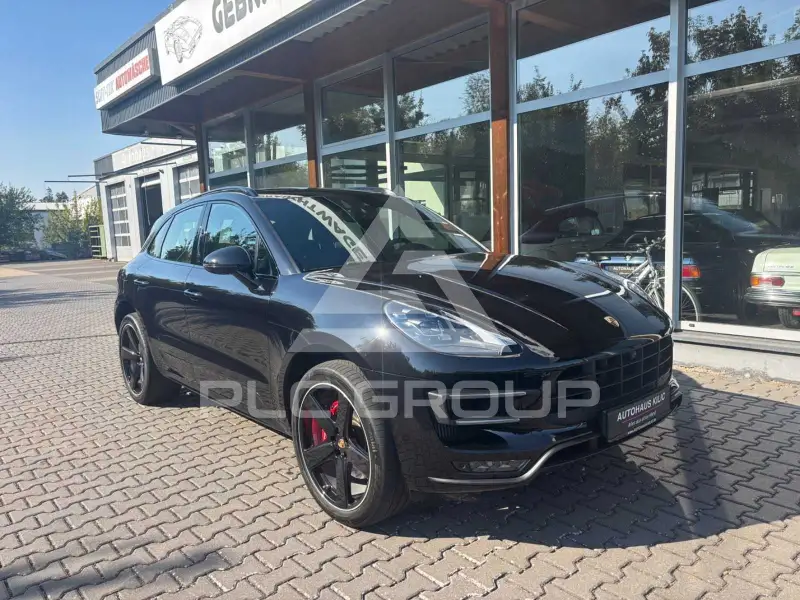 2016 Porsche MACAN