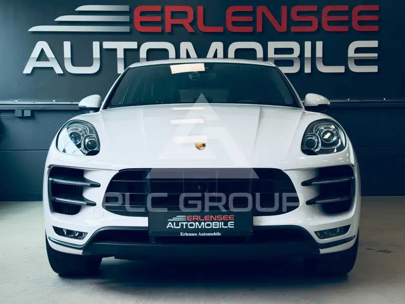 2016 Porsche MACAN