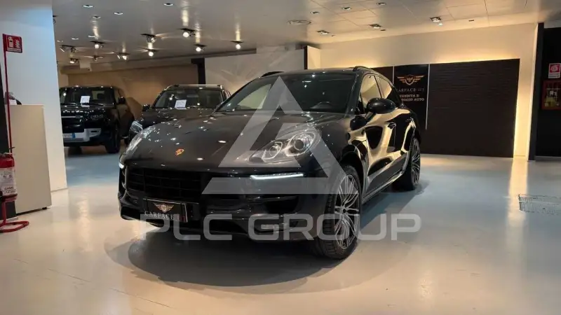 2016 Porsche MACAN