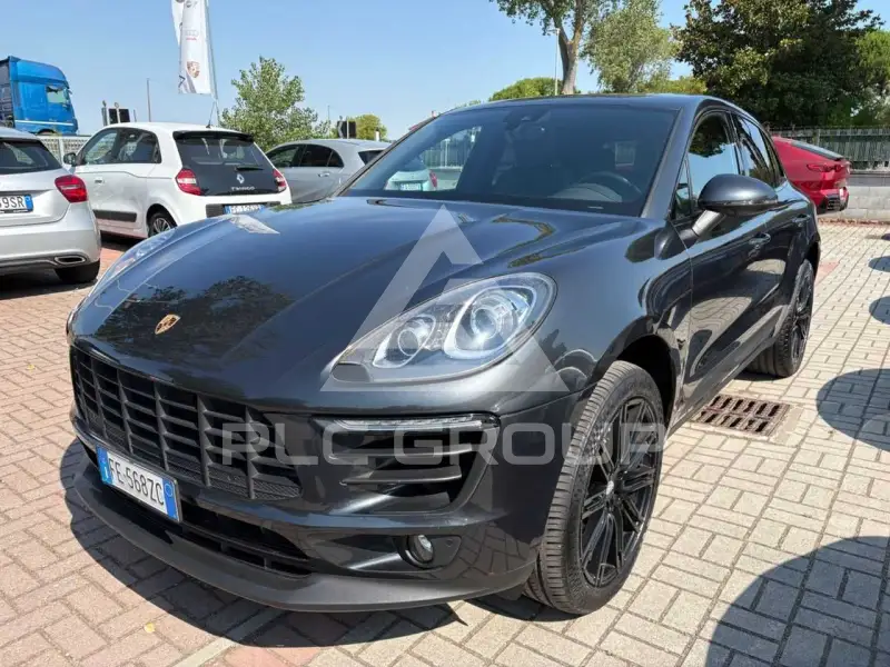 2016 Porsche MACAN
