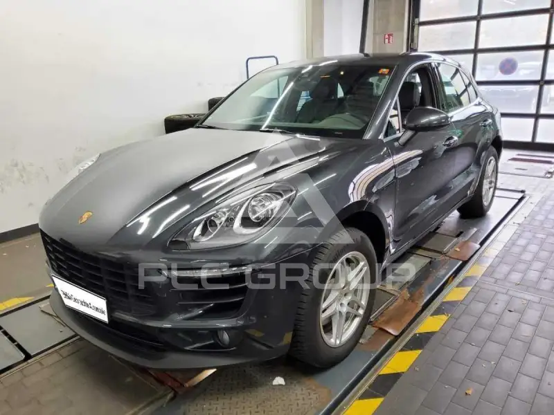 2016 Porsche MACAN