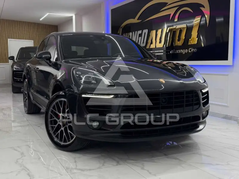 2016 Porsche MACAN