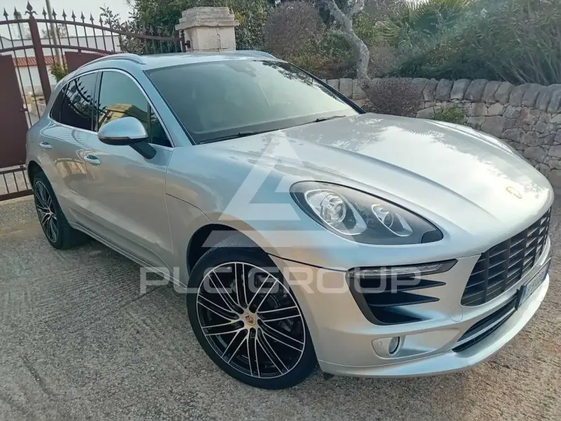 2016 Porsche MACAN