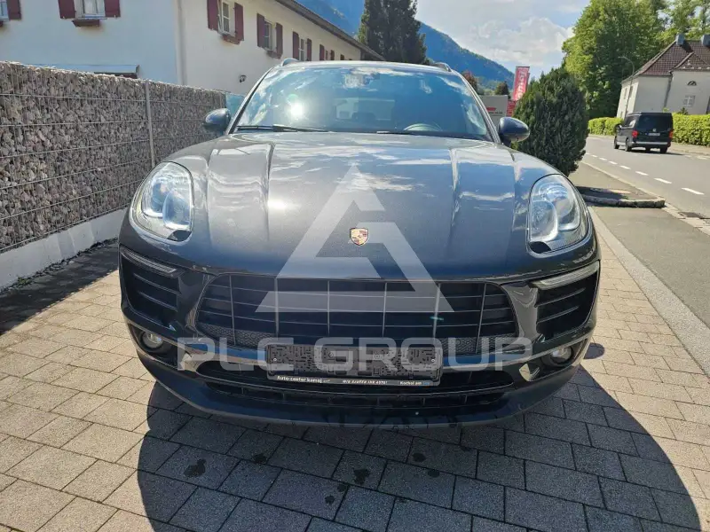 2016 Porsche MACAN