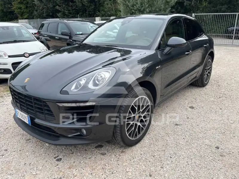 2016 Porsche MACAN
