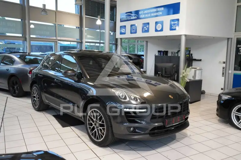 2016 Porsche MACAN