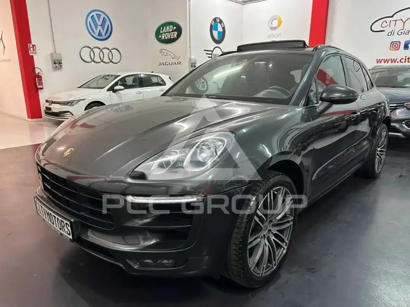2016 Porsche MACAN
