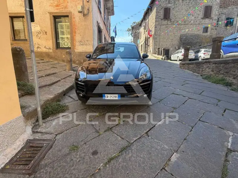2016 Porsche MACAN