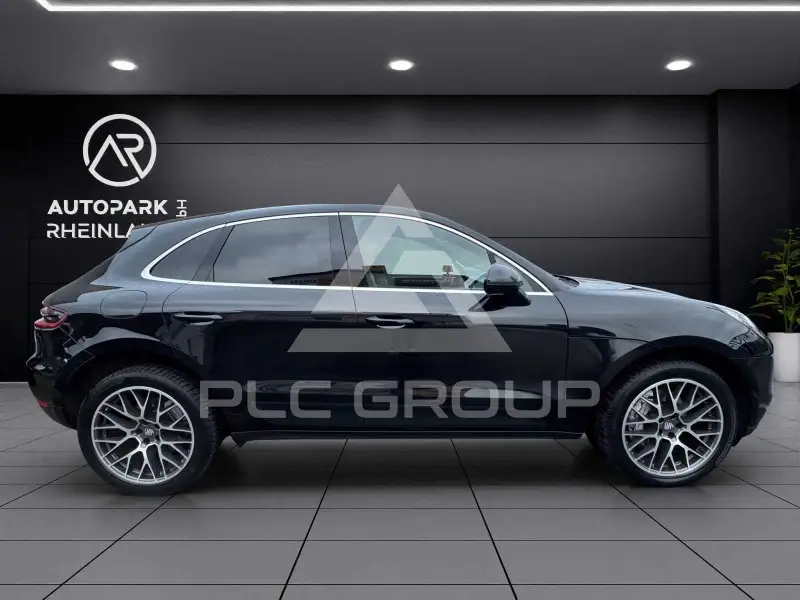 2016 Porsche MACAN