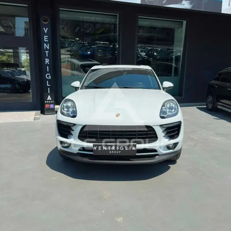 2016 Porsche MACAN