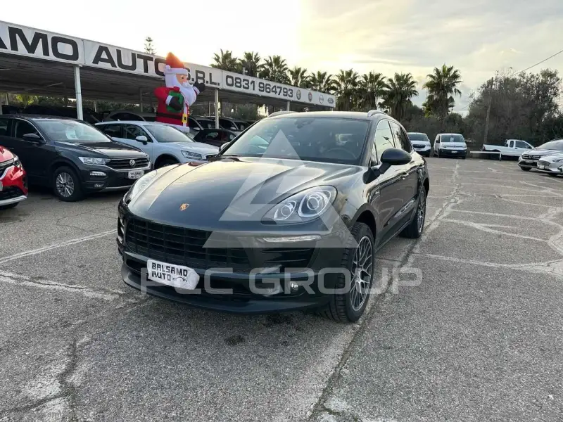 2016 Porsche MACAN