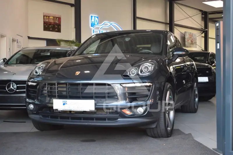 2016 Porsche MACAN