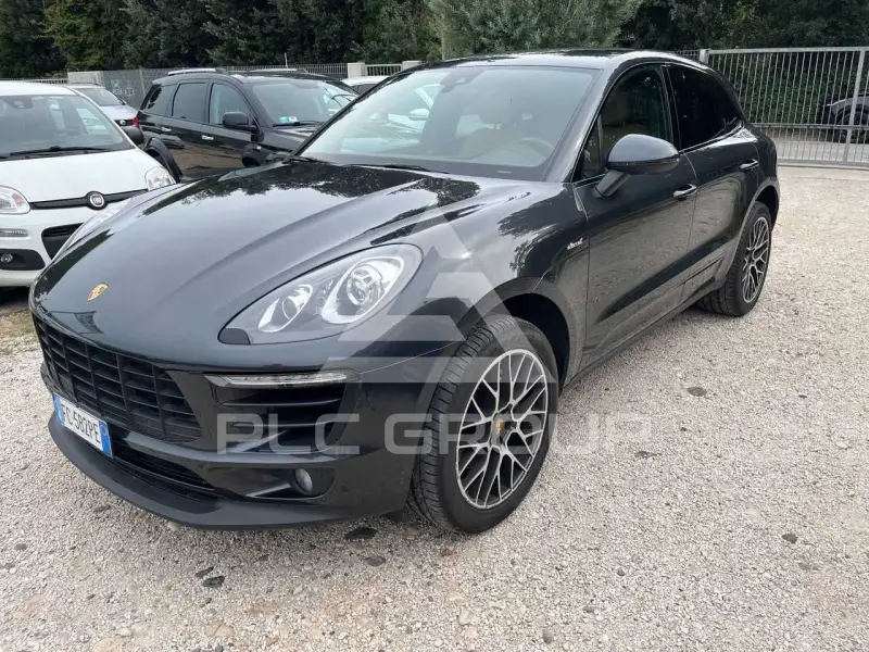 2016 Porsche MACAN
