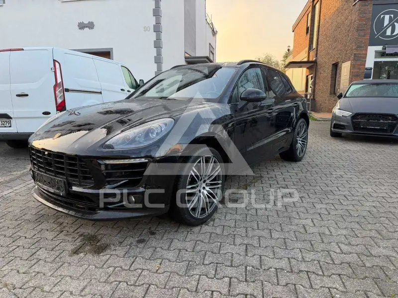 2016 Porsche MACAN