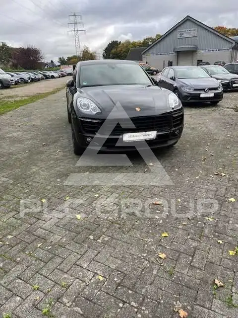 2016 Porsche MACAN