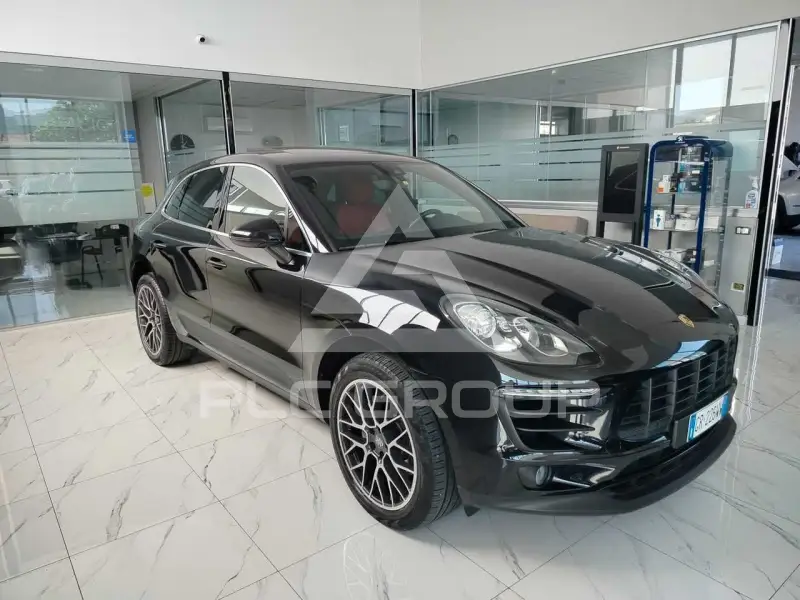 2016 Porsche MACAN