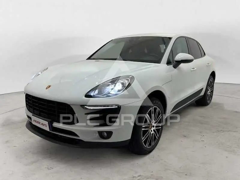 2016 Porsche MACAN
