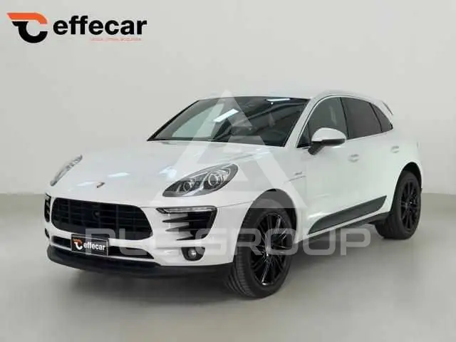 2016 Porsche MACAN