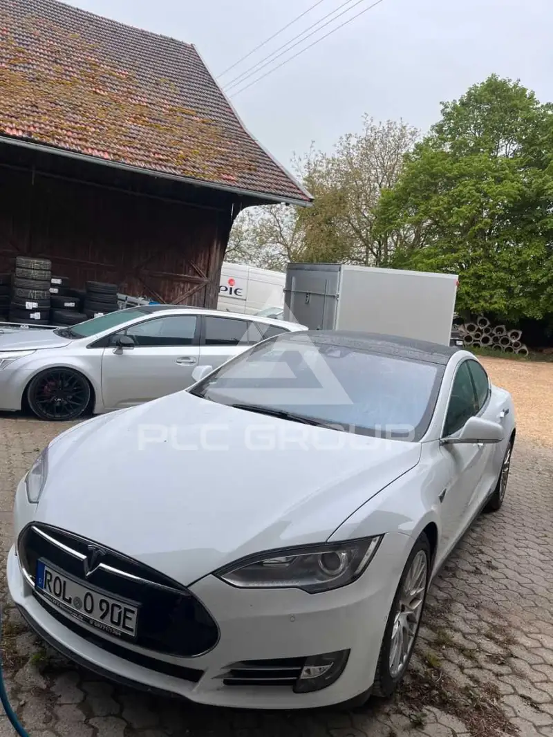 2016 Tesla Model S