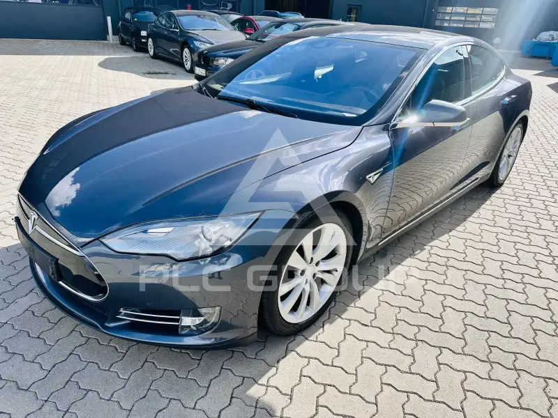 2016 Tesla Model S