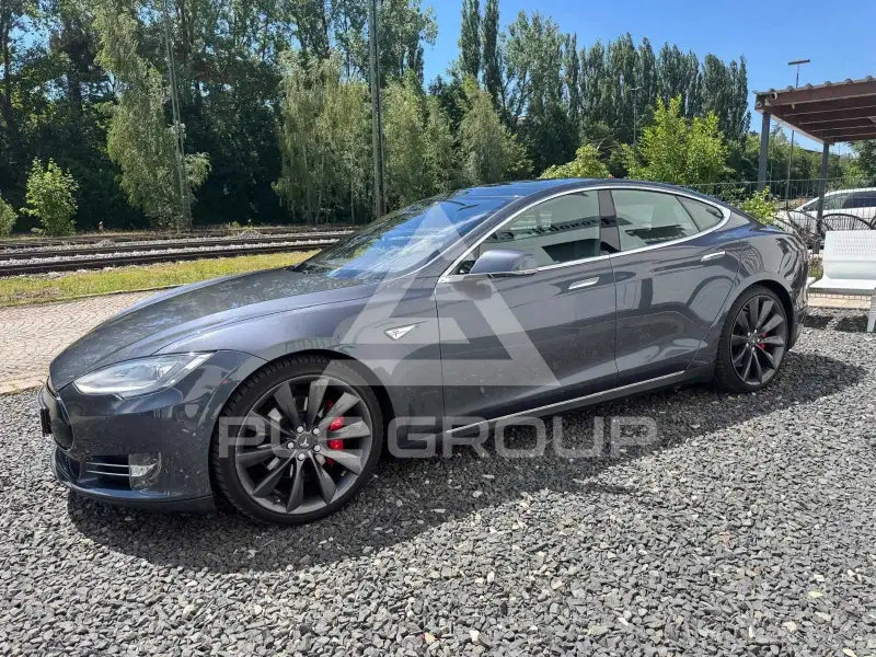 2016 Tesla Model S