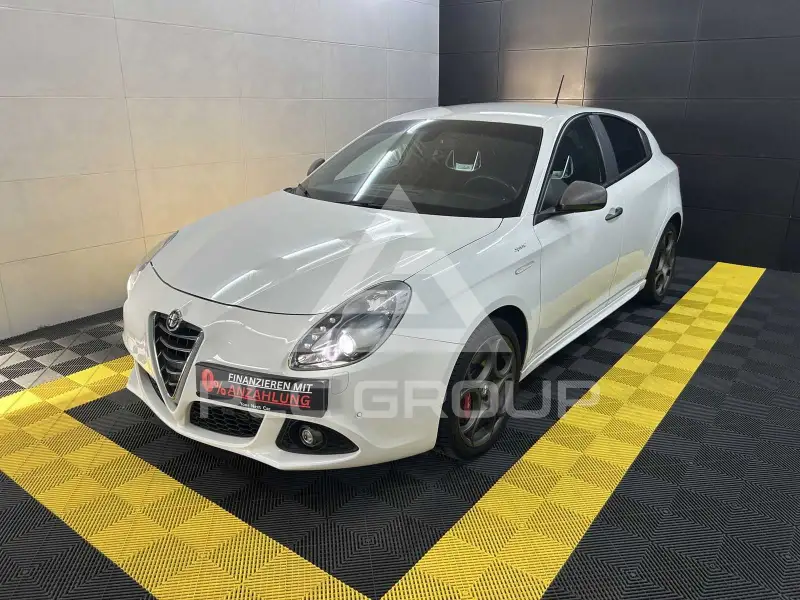 2016 Alfa Romeo Giulia