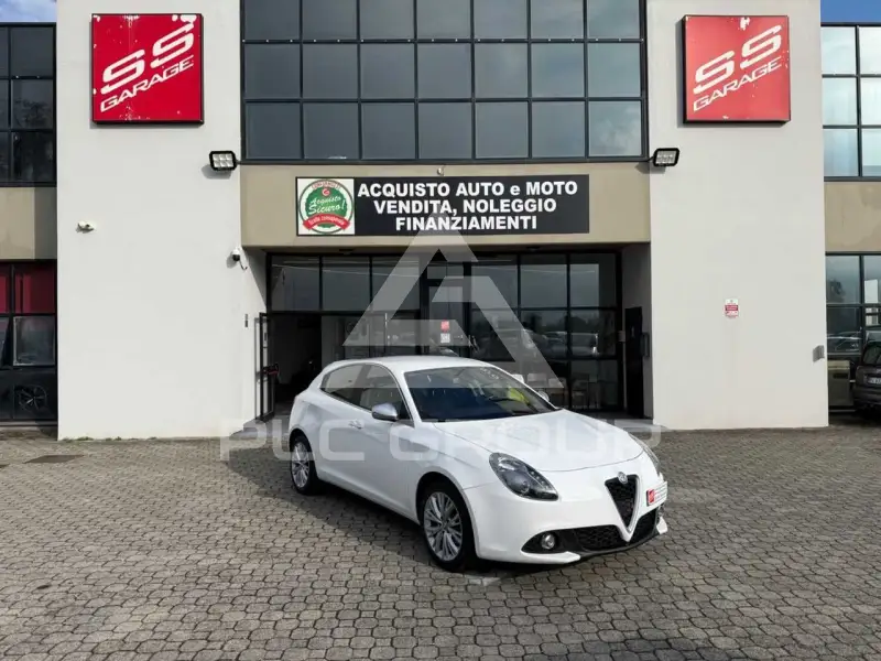 2016 Alfa Romeo Giulia