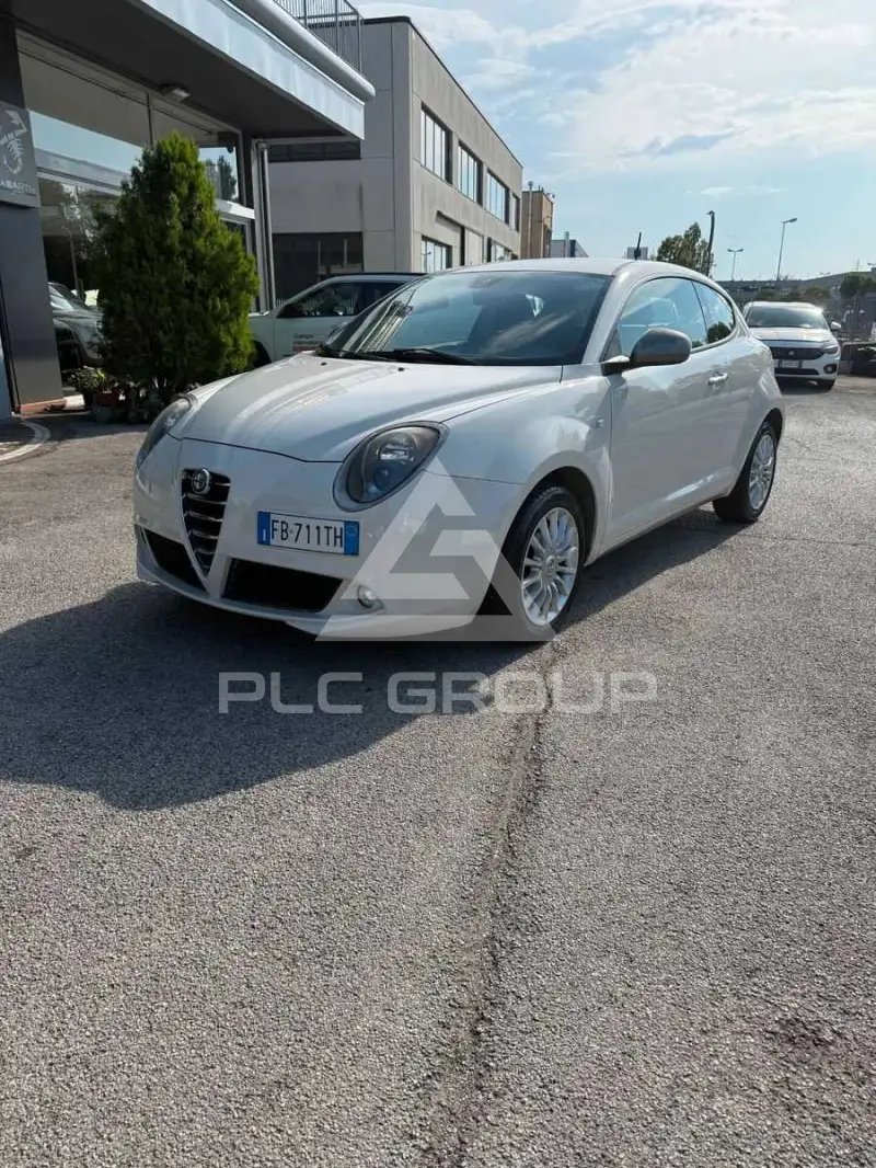 2016 Alfa Romeo Mito